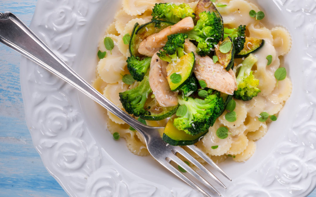 ao Molho de Gorgonzola, Brócolis e Frango