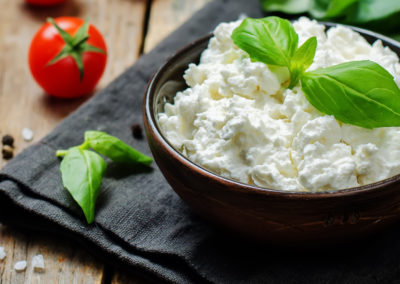 com Tomate, Manjericão e Ricota