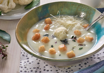 Sopa de Parmesão e Couve-flor