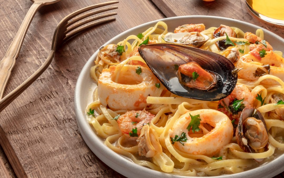 com Mariscos