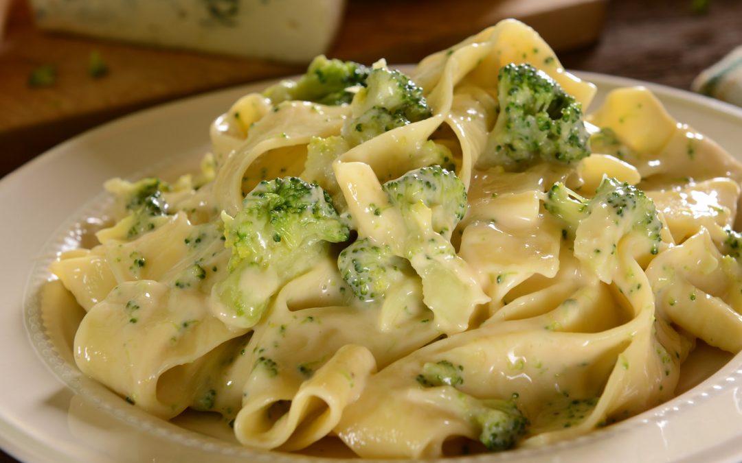 ao Molho de Gorgonzola e Brócolis