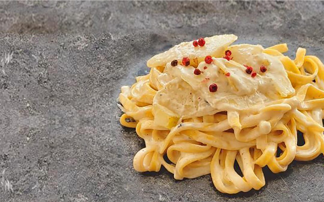 ao Molho de Gorgonzola e Pera