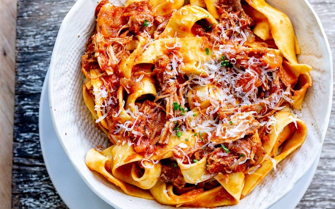 Pappardelle De com Ragu de Carne