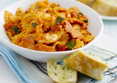 Gravata ao Molho de Tomate e Bacon