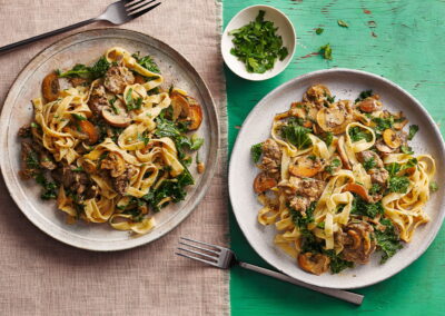 Talharim ao Molho de Fígado de Frango com Cogumelos