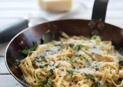 Macarrão Ninho ao Alho com Anchovas