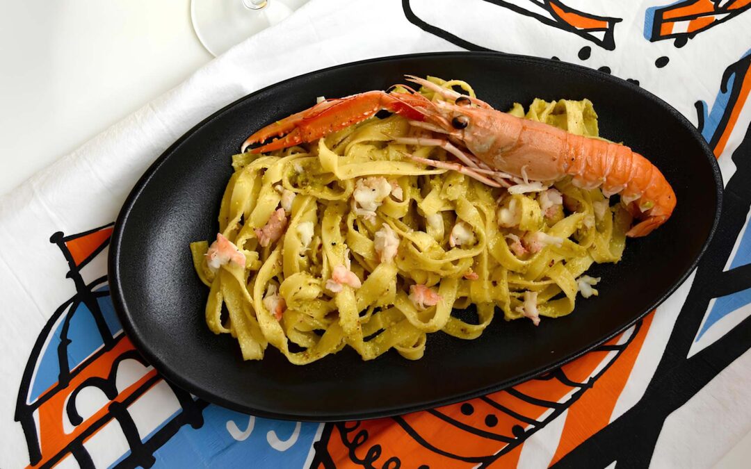 Talharim com Camarão e Pesto de Pistache