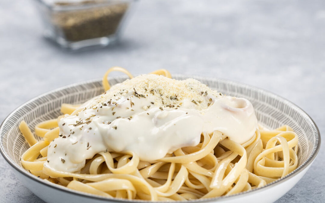 Talharim com Molho de Parmesão